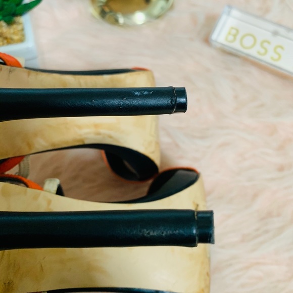 Black & Orange Sandals 👡 - Picture 9 of 9